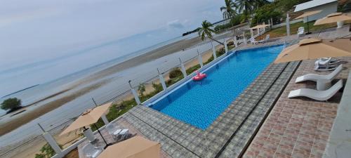Villa - Beach Front