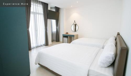 Deluxe Queen Room with Two Queen Beds