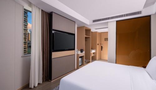 Standard King Room