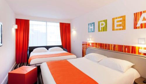 Superior Room with Double Bed and Sofa
