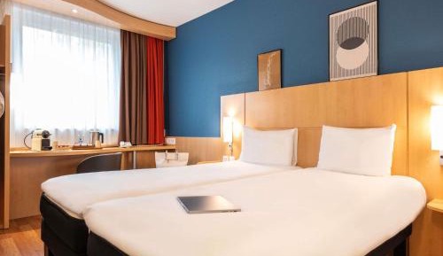Standard Room with 2 Single Beds