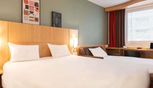 Standard Room with 1 Double and 1 Sofa Bed