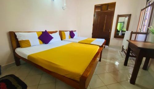 Triple Room with Balcony