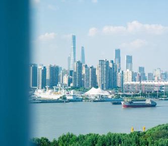 Deluxe River View Twin Room