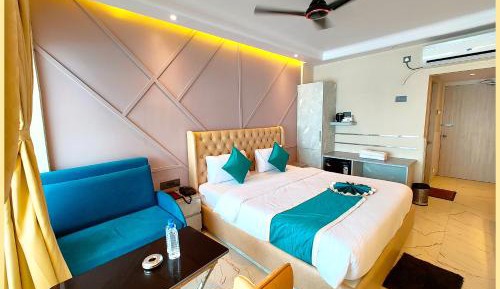 Deluxe Suite with Sea View