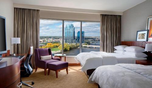 Queen Room with Two Queen Beds and River View