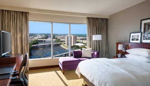 King or Queen Room with River View