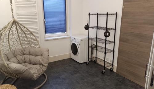 Single Room with Shared Bathroom