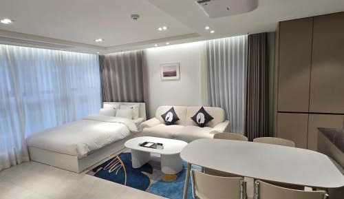 Superior Family Room