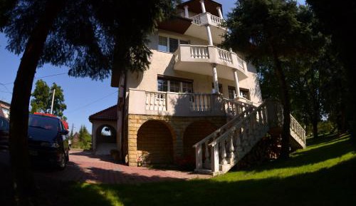 Apartment with Garden View