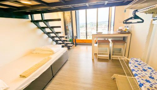 Studio Apartment with Queen Bed