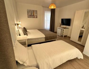 Triple Room with Balcony
