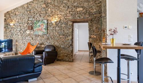 Three-Bedroom Holiday Home 