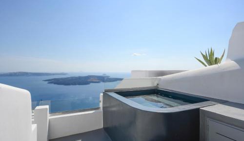 Executive Suite with Caldera View & Hot Tub