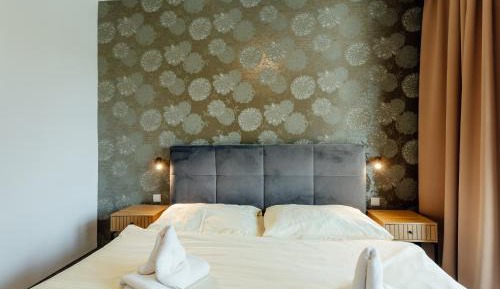 Double Room with Lake View