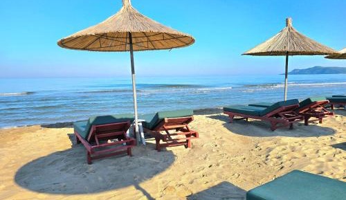 Villa with Garden View