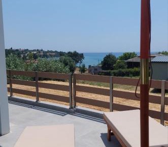 One-Bedroom Apartment with Sea View and Balcony