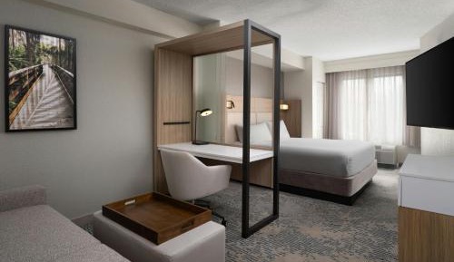 King Suite with Sofa Bed and Adapted Tub - Mobility and Hearing Accessible