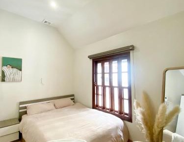 Double Room with Shared Bathroom