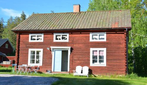Two-Bedroom Cottage