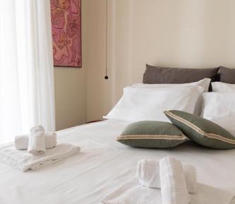 One-Bedroom Apartment with Balcony