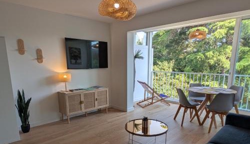 One-Bedroom Apartment with Garden View