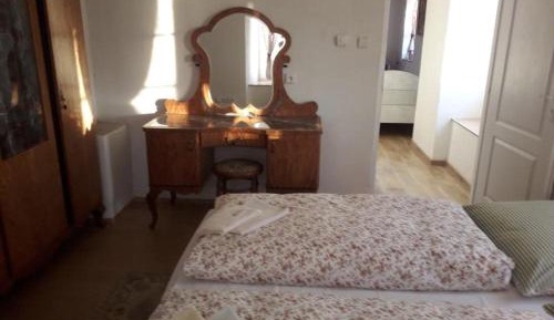 One-Bedroom Apartment (4 Adults)