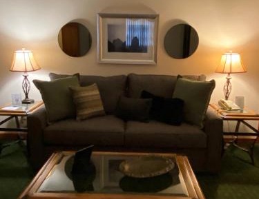 Deluxe Queen Suite