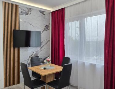 One-Bedroom Apartment with Balcony