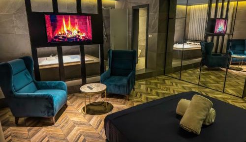 King Room with Spa Bath