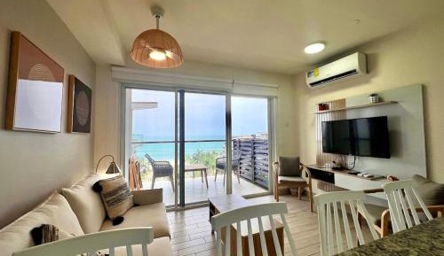 Two-Bedroom Apartment with Balcony and Sea View