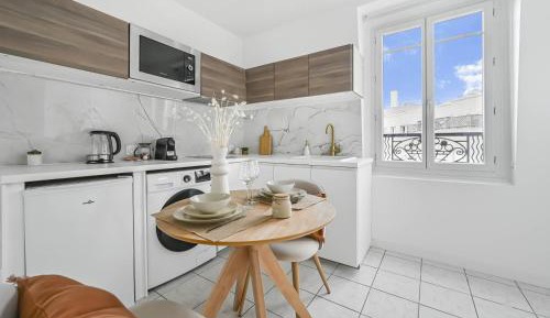 Studio Apartment