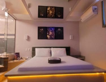 Suite with Spa Bath