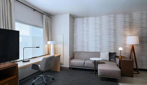 One-Bedroom King Suite with Sofa Bed 
