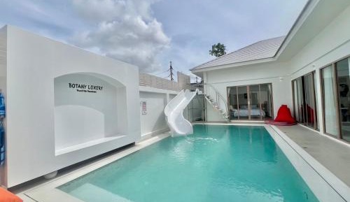 Deluxe Villa