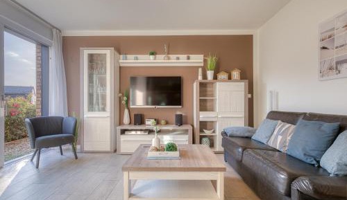 Apartment with Lake View