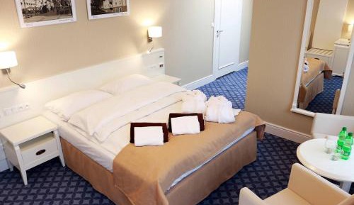 Deluxe Double or Twin Room