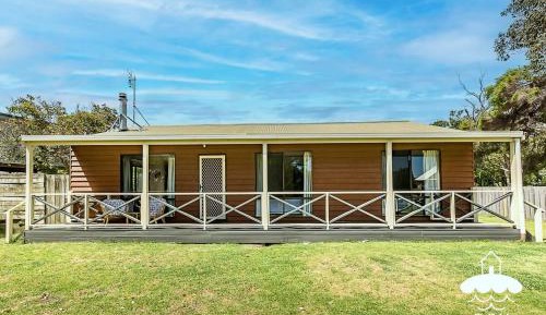 Holiday Home - No linen provided