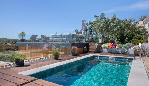 Superior One-Bedroom Apartment with Balcony