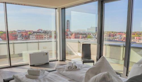 One-Bedroom Apartment with Terrace