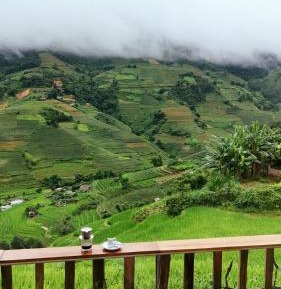 Deluxe Double or Twin Room with Mountain View