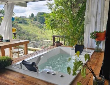 Deluxe Suite with Spa Bath