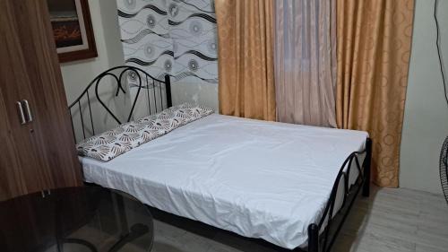 Deluxe Double Room (1 adult + 1 child)