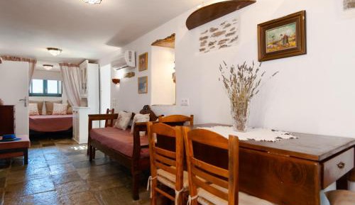One-Bedroom House
