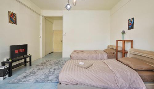 Deluxe Double or Twin Room with City View