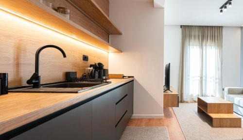 Deluxe One-Bedroom Apartment with Garden View