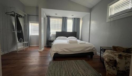 Double Room with Private Bathroom