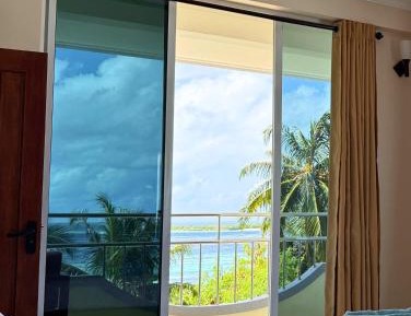 Deluxe Double Room with Balcony and Sea View