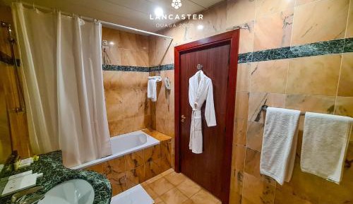 Deluxe Double or Twin Room with Balcony