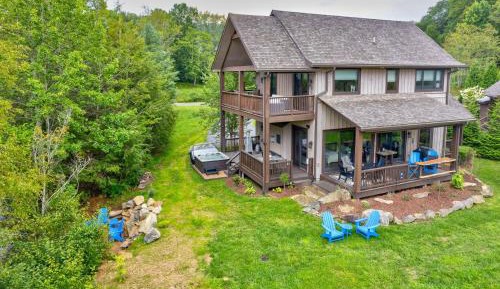 Two-Bedroom Holiday Home